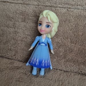 Disney Frozen II Elsa Mini Doll 3 Inch -Princess Poseable Figure - Blue Dress